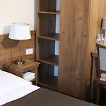 Pod Rozami 酒店 Jedlnia-Letnisko