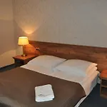 Pod Rozami 酒店 Jedlnia-Letnisko