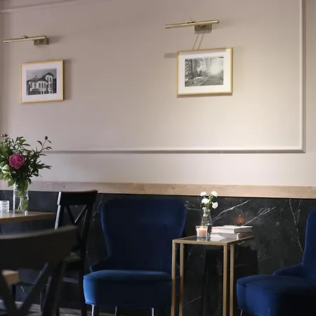 Hotel Pod Różami Jedlnia-Letnisko