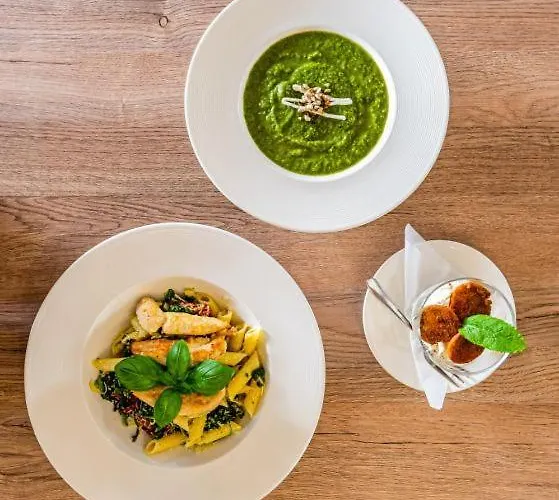 Pod Różami Hotel Jedlnia-Letnisko