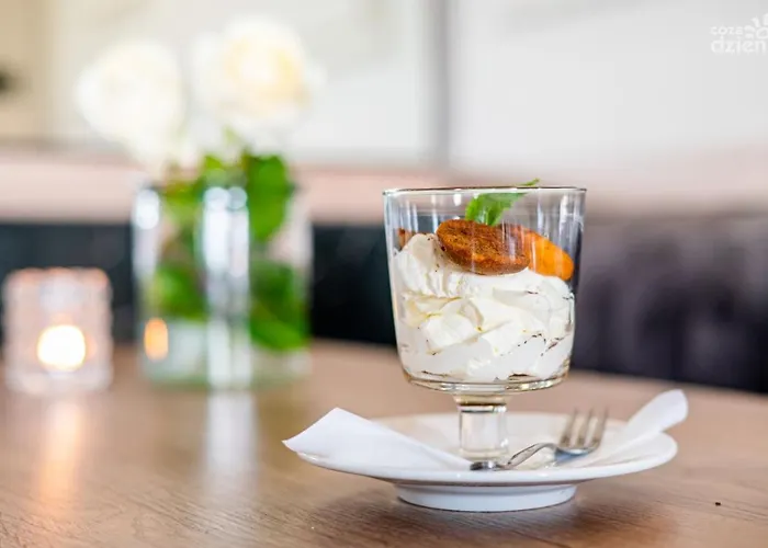 Hotel Pod Różami 2*