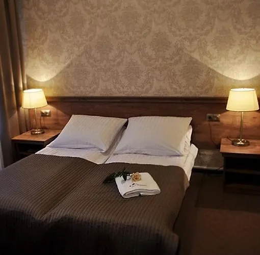 Hotel Pod Różami Jedlnia-Letnisko