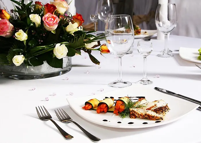 Pod Różami 2* Jedlnia-Letnisko